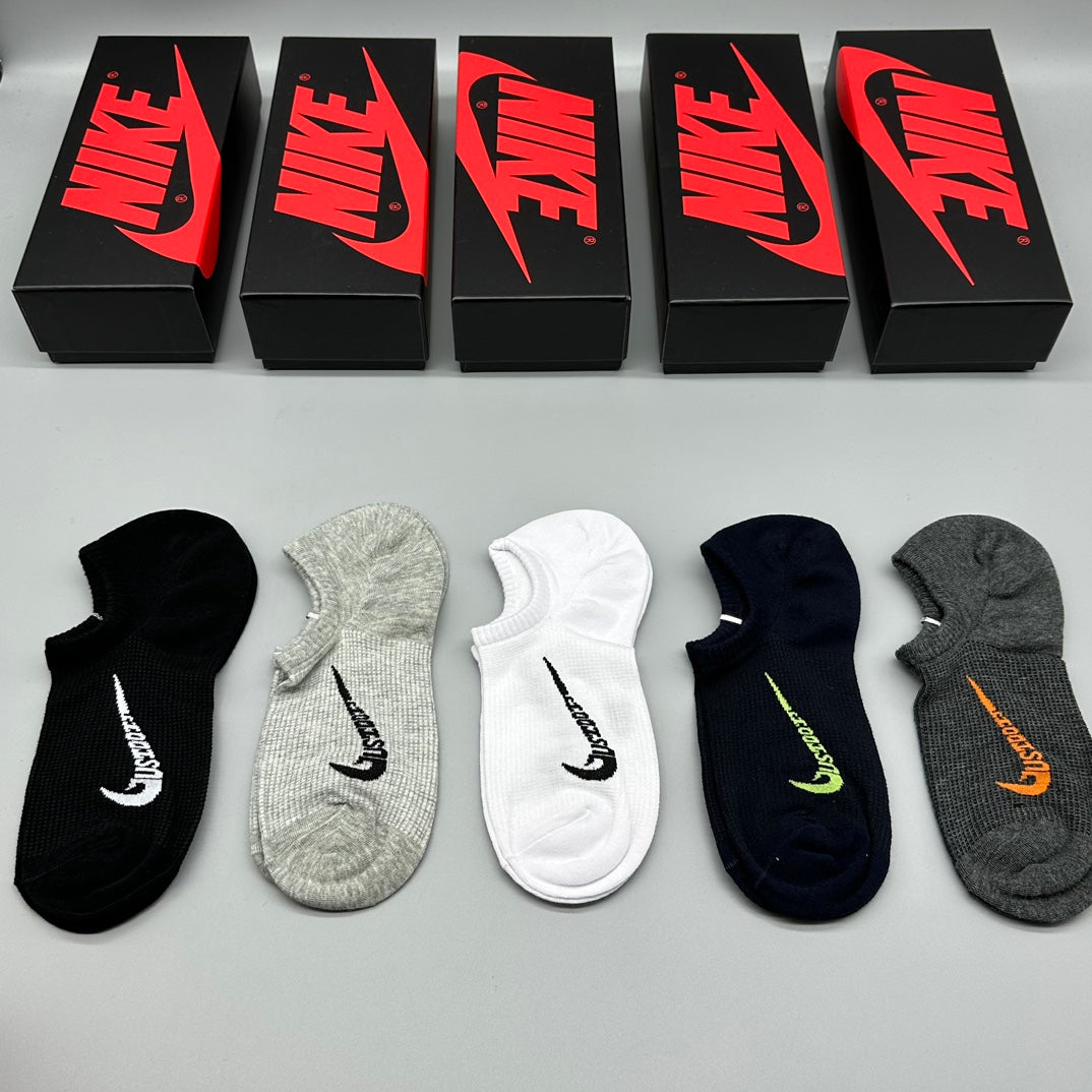 235QA48SDE Stylish socks(5 pairs )