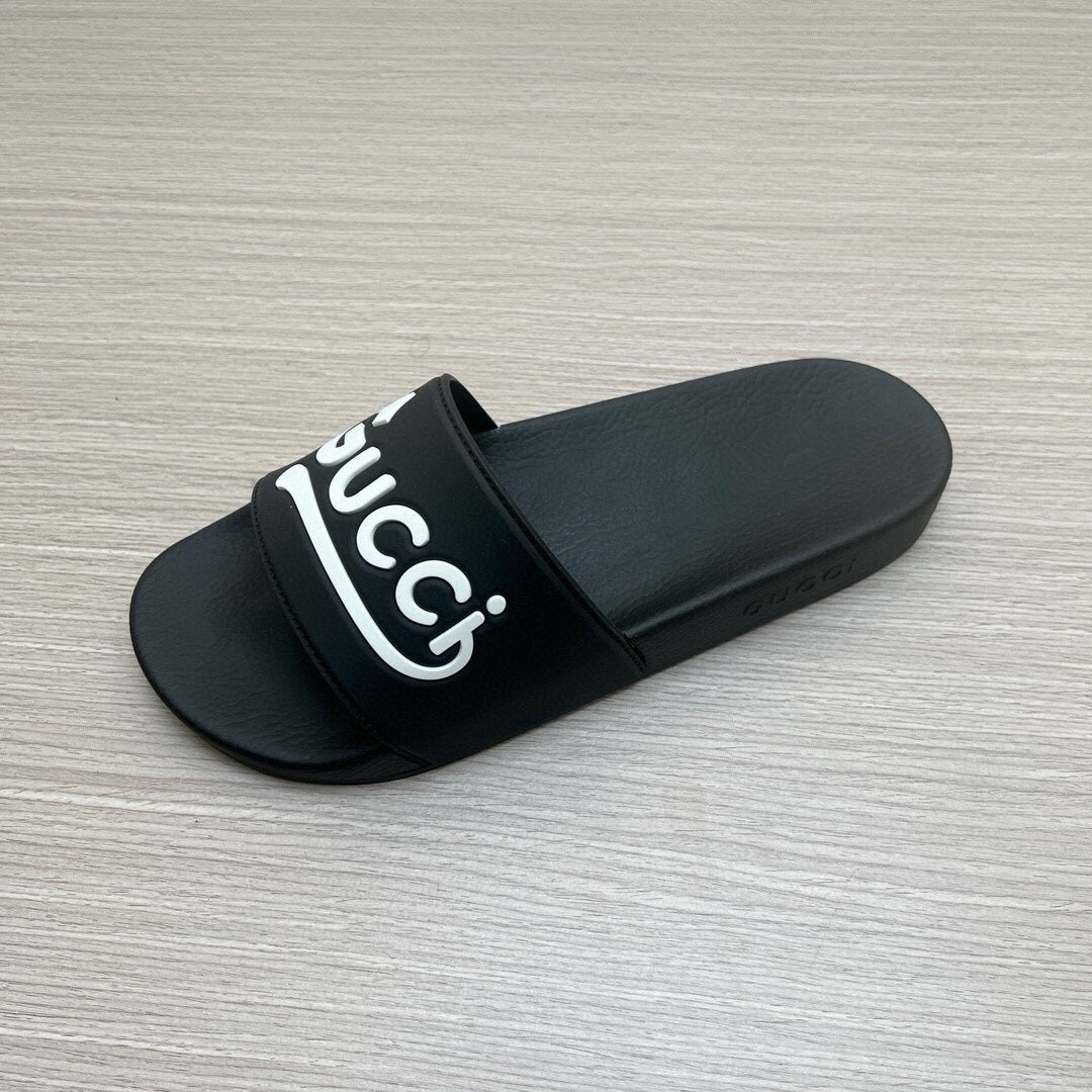 5LB220ZDE Stylish Slippers