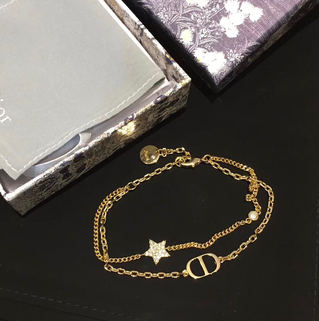 1YD455KDE Stylish Bracelets