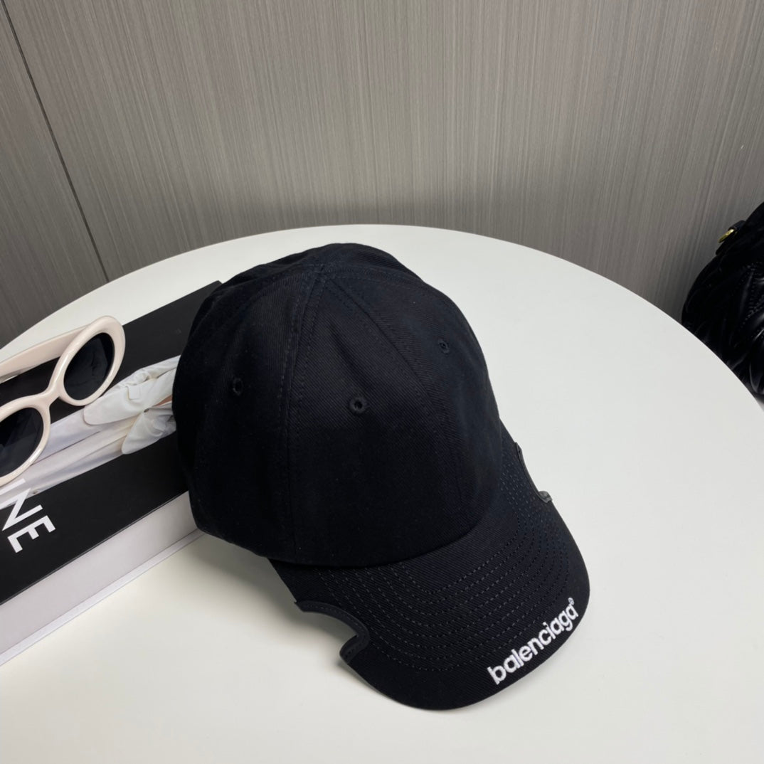 125ZJ513MDE Stylish hats