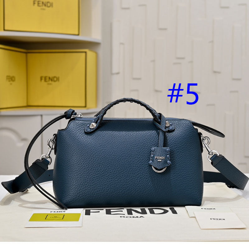 1WF109BDE Stylish leather bag