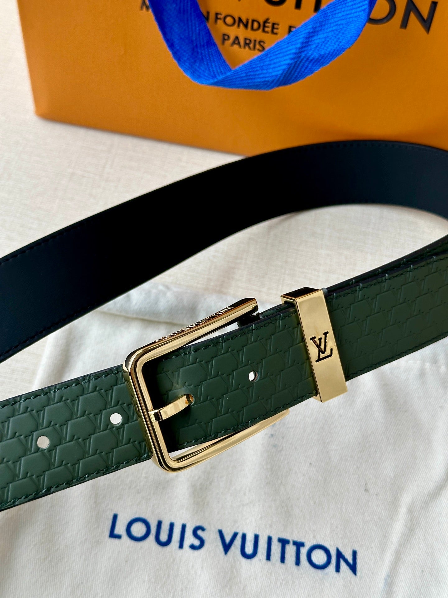 155RE222PDE Stylish  High quality belt With full package