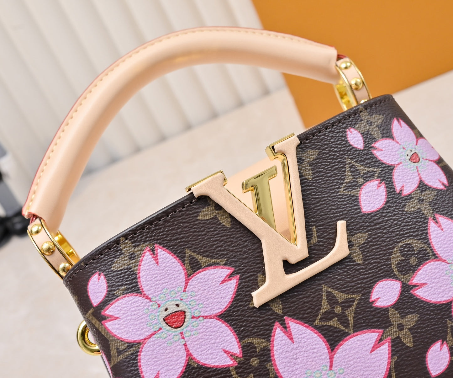 155NE42BDE Stylish leather bag