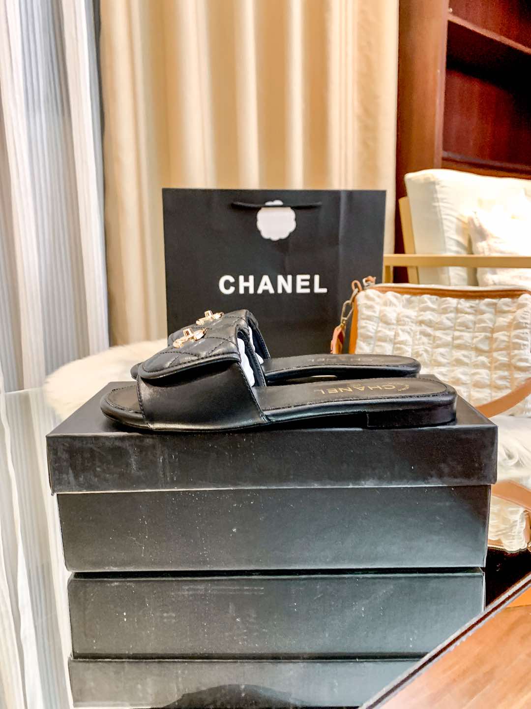 1ZC229ZDE Stylish Slippers