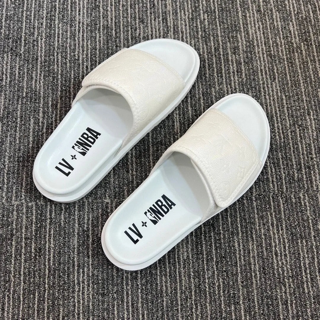 5YE47ZDE Stylish Slippers