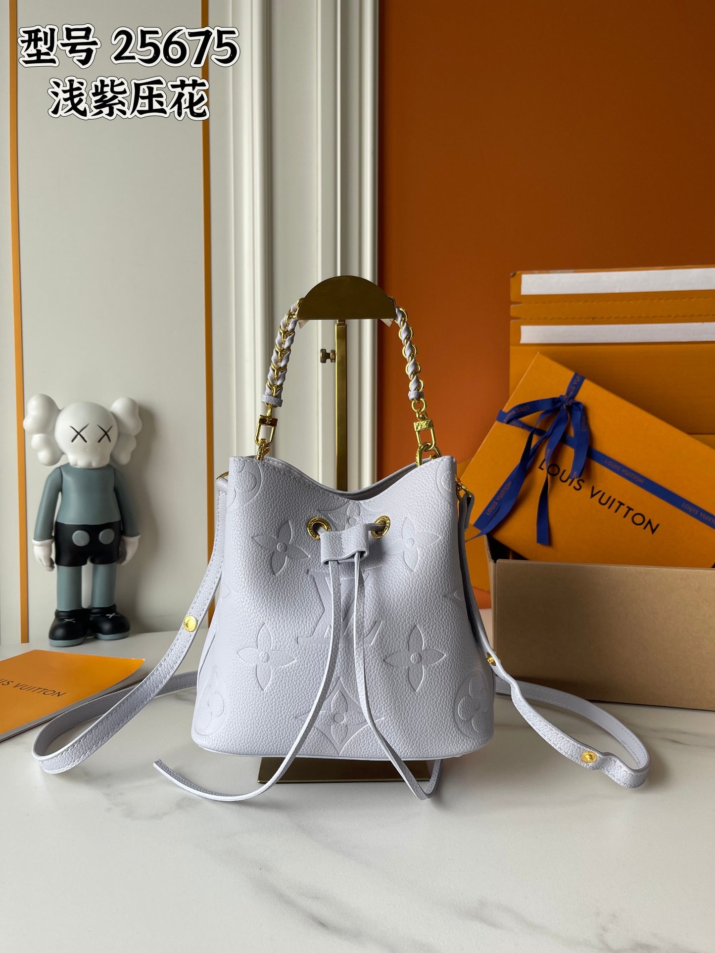 15RE33BDE Stylish leather bag
