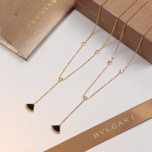 BI29XDE Stylish Necklaces