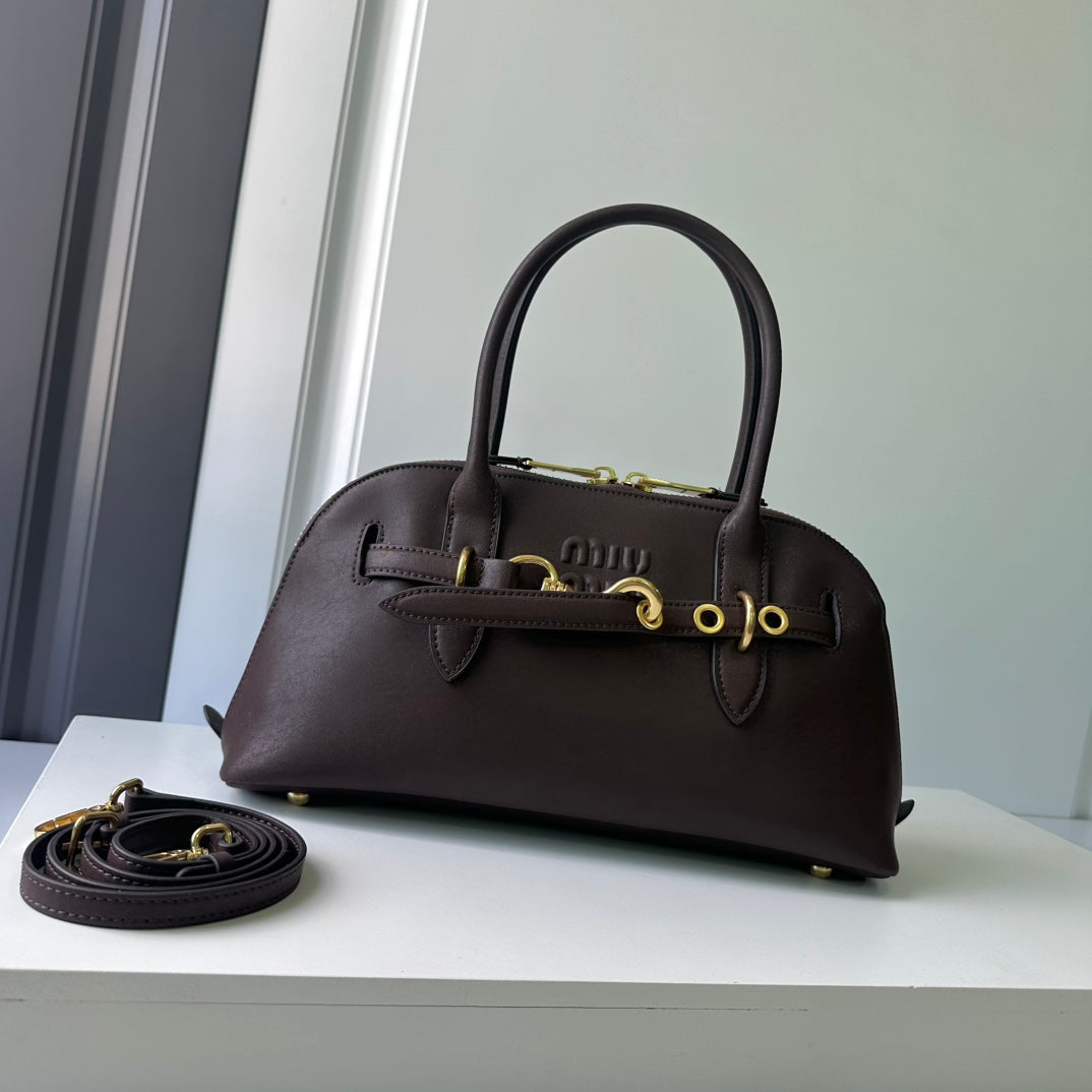 15RA40BDE Stylish leather bag