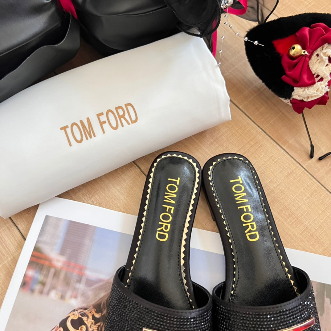 14A89ZDE Stylish Slippers