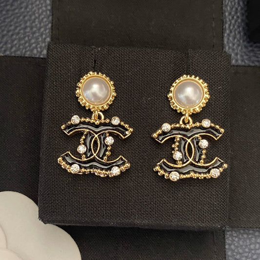 14C801EDE Stylish Earrings