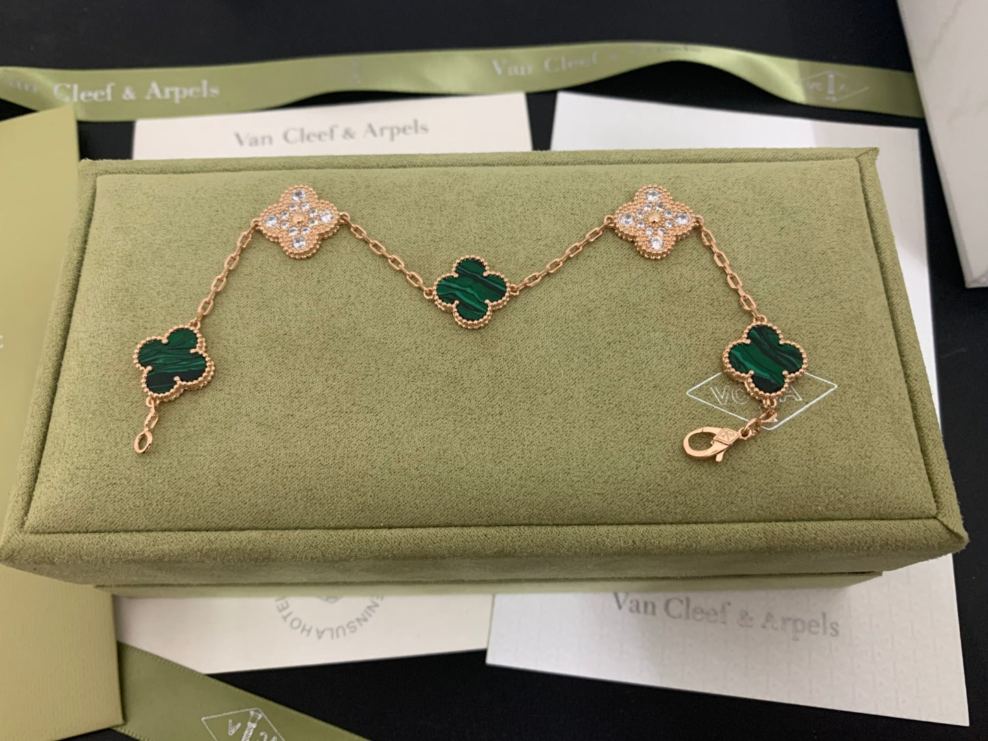 5XVA179KDE Stylish bracelets 5 flowers normal size1.5cm flower