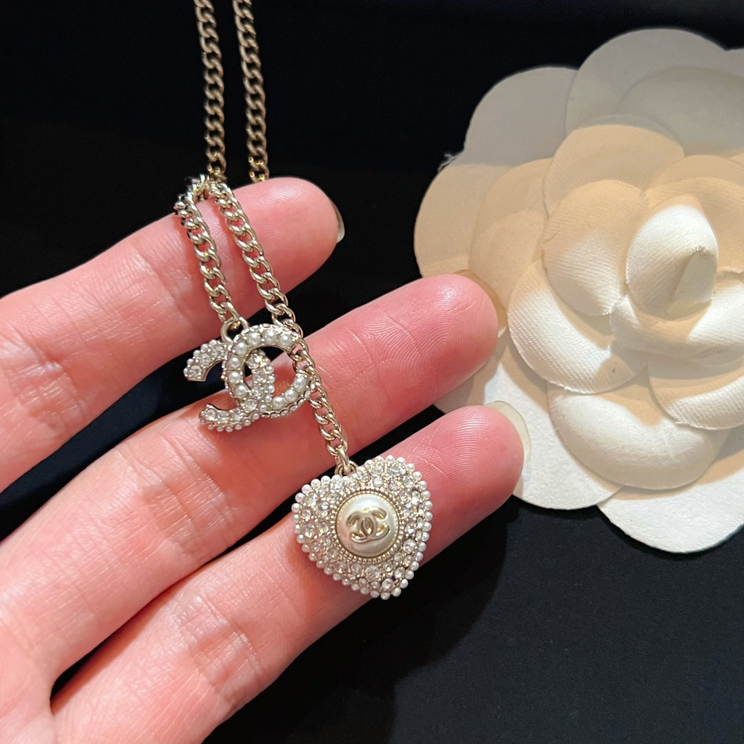 175RC38XDE Stylish Necklaces