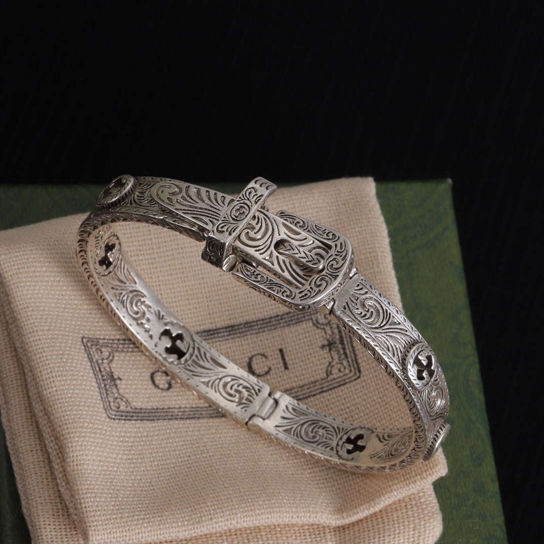 14B396KDE Stylish Bracelets