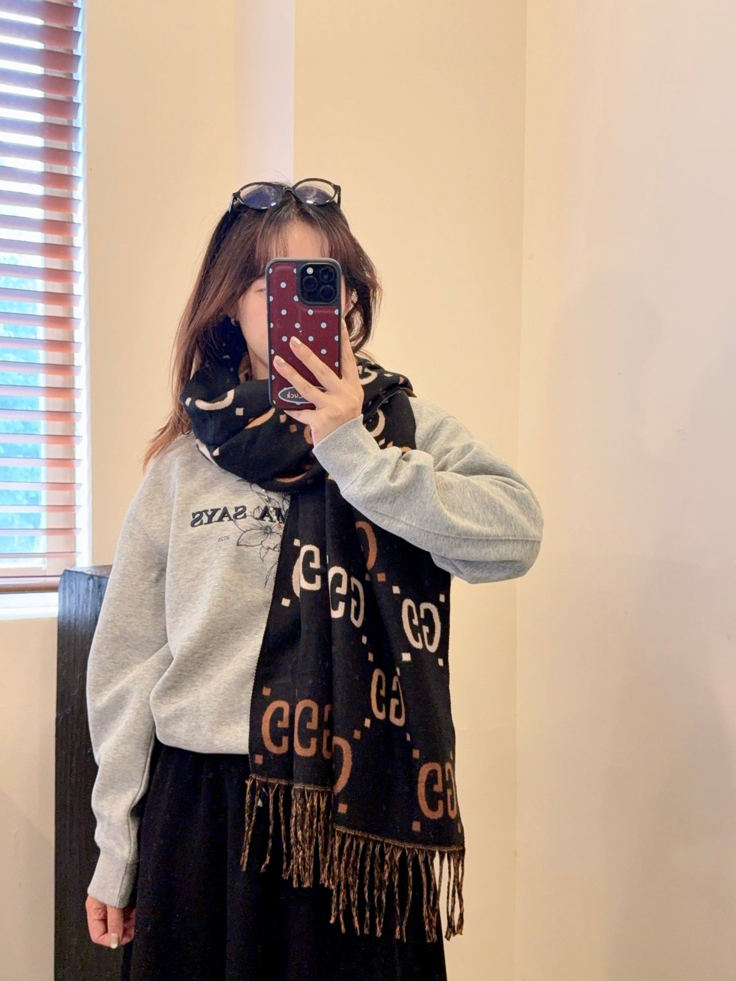 185RB67WDE Stylish Winter Scarves
