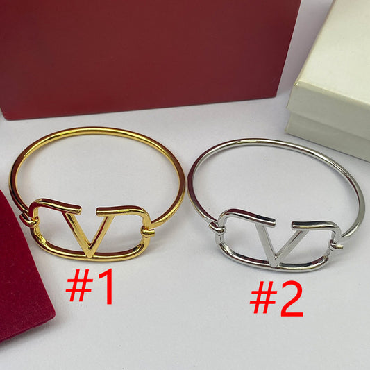 1YVL75KDE Stylish Bracelets