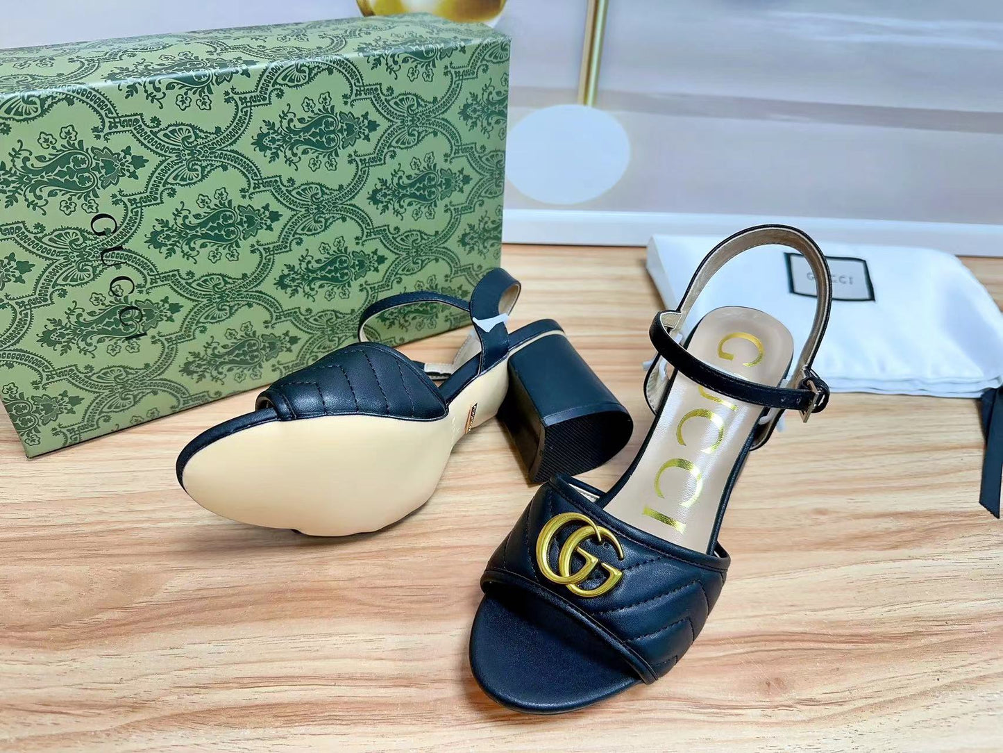 14B182ZDE Stylish High heels Heel height 7cm