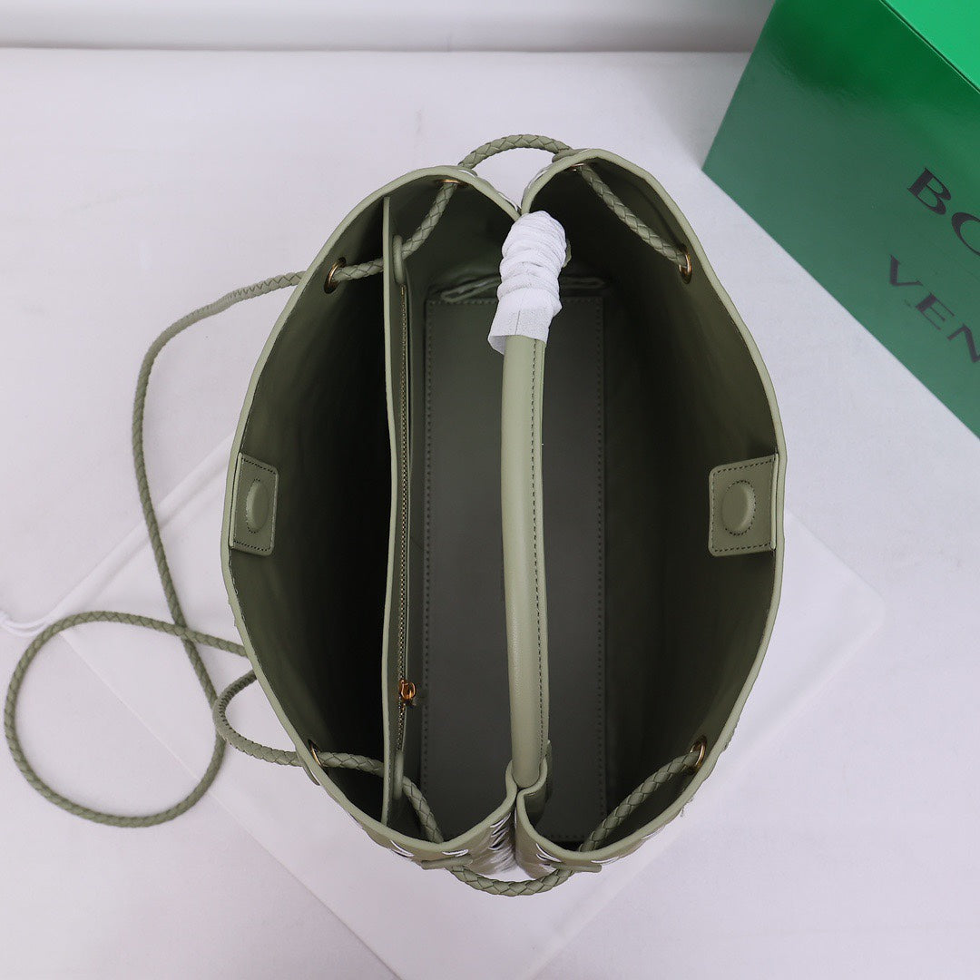 1XA80BDE Stylish leather bag