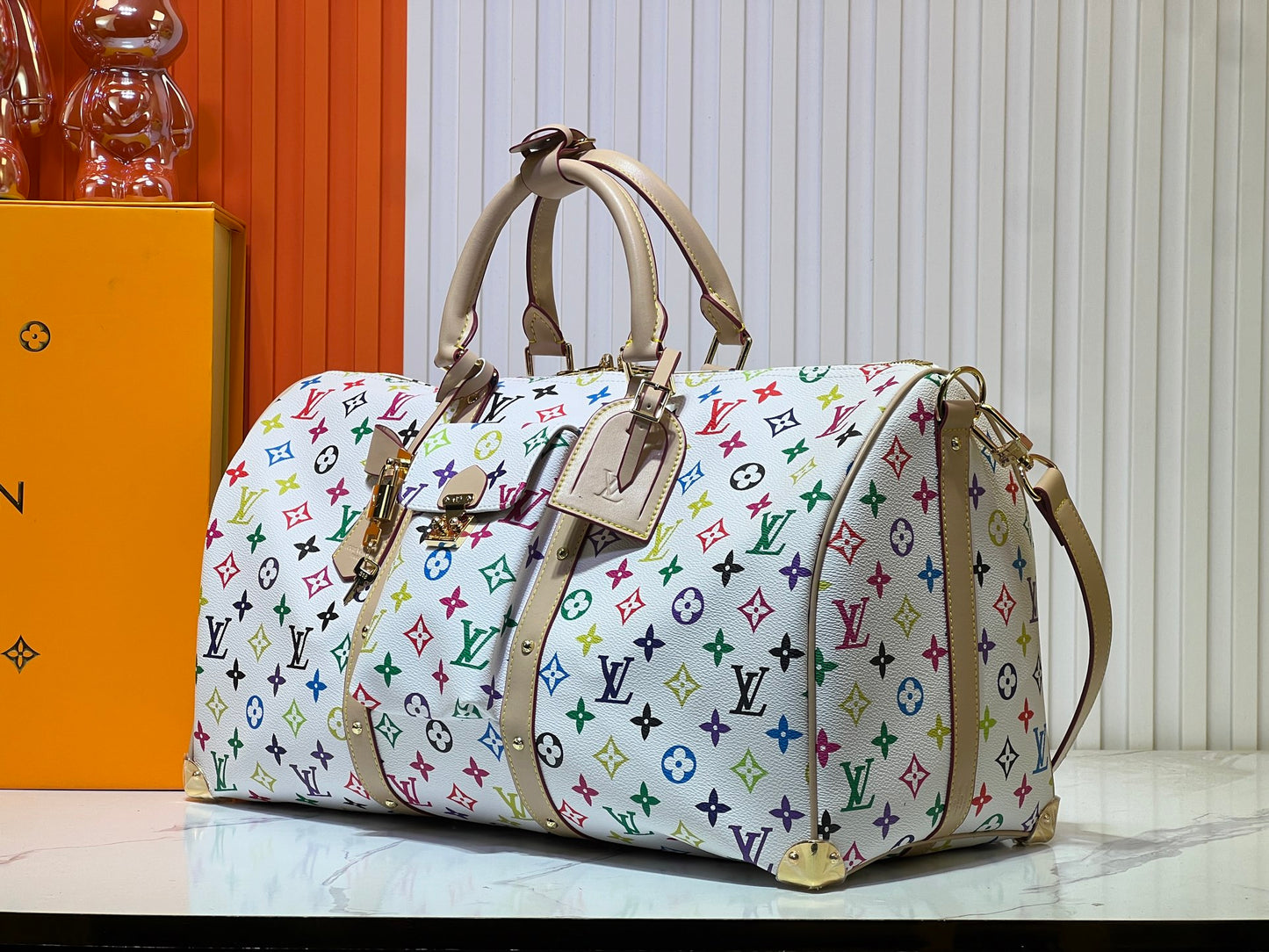 155XE14BDE Stylish Luggage bags )