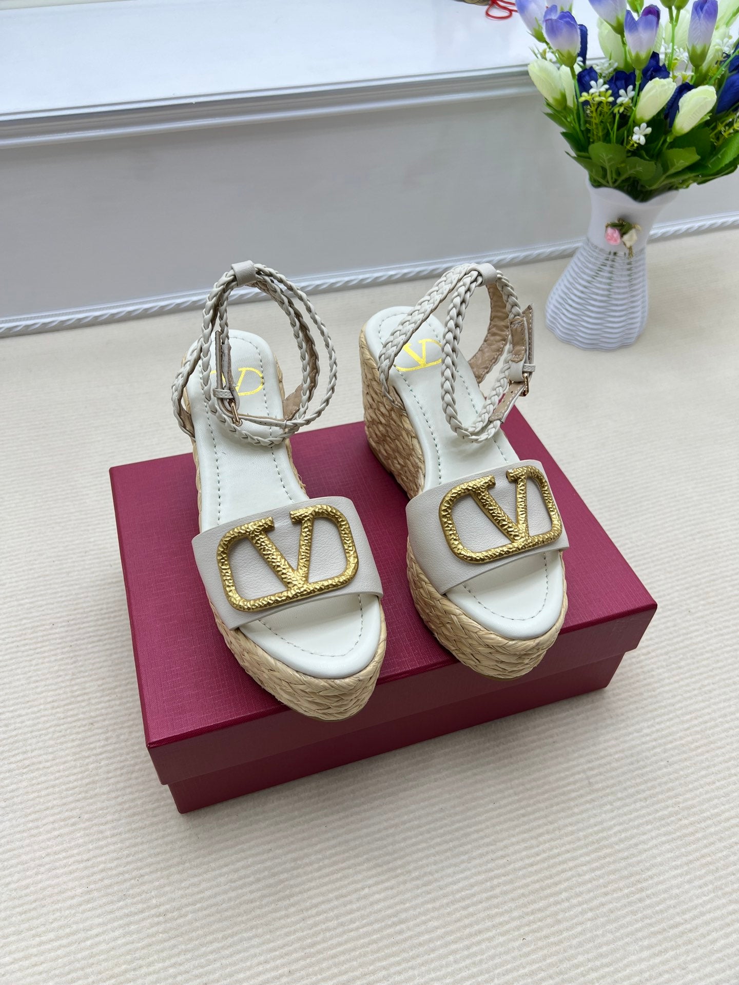 5YVL101ZDE Stylish leather High heels