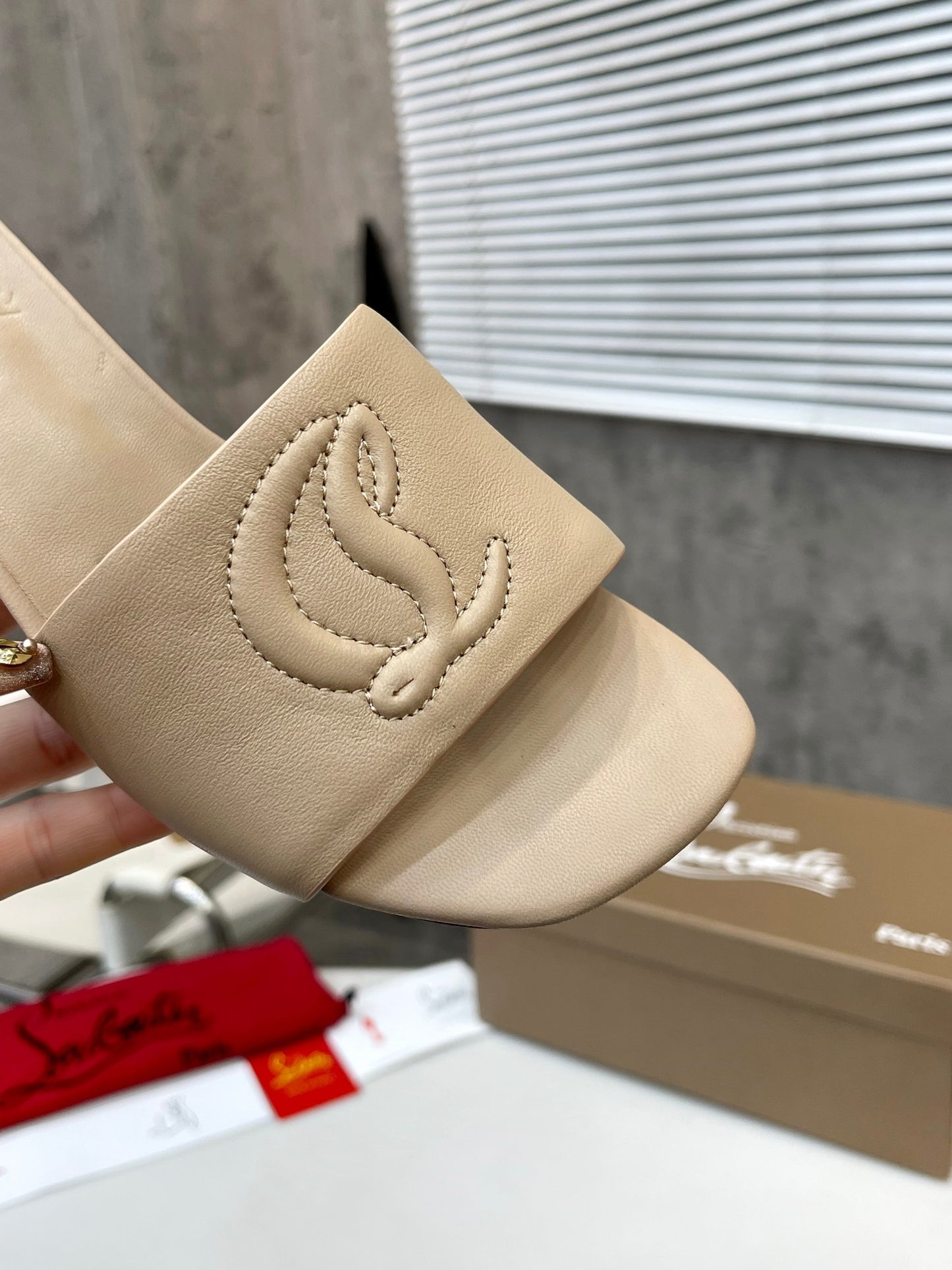 JXA27ZDE Stylish leather High heels Heel height 5.5cm