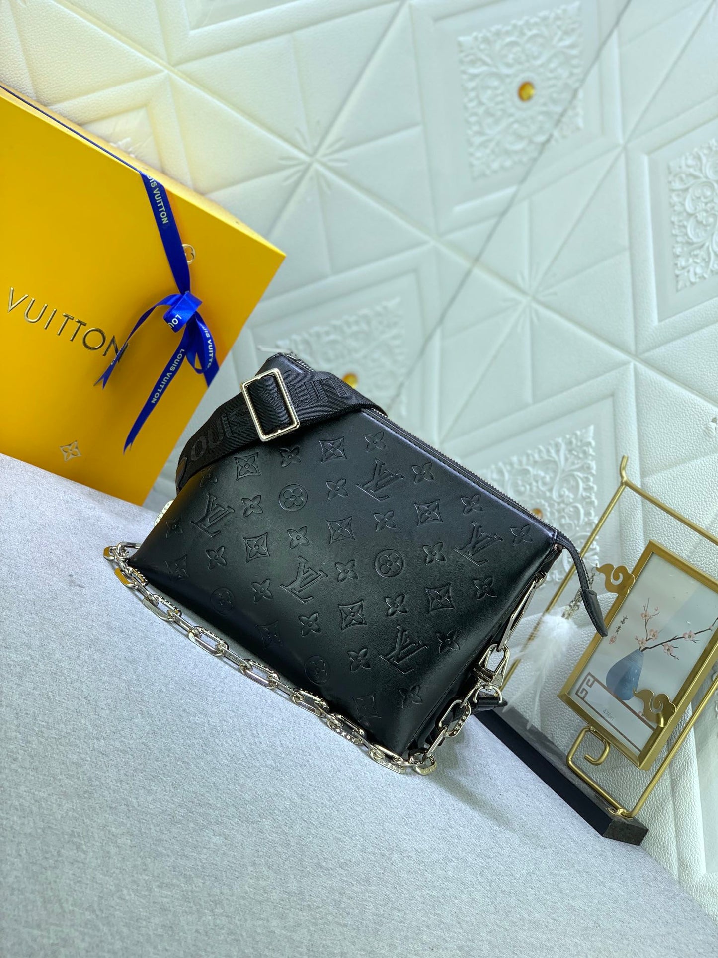 2XE40BDE Stylish leather bag 