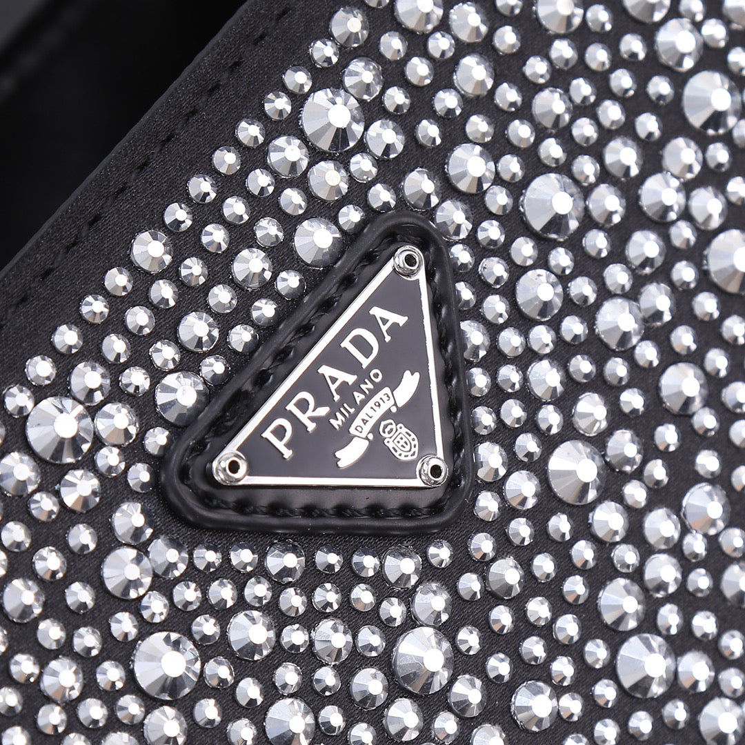 2XPD265BDE Stylish leather bag 