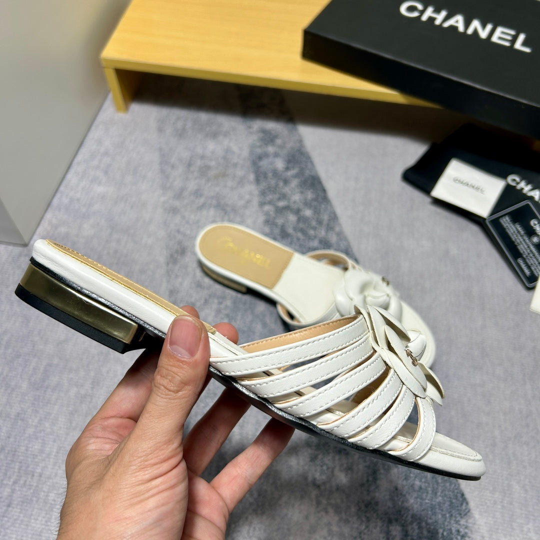 14C186ZDE Stylish Slippers