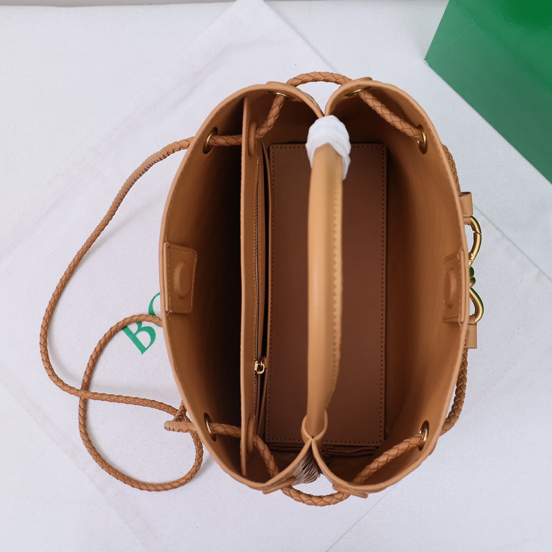 1XA80BDE Stylish leather bag