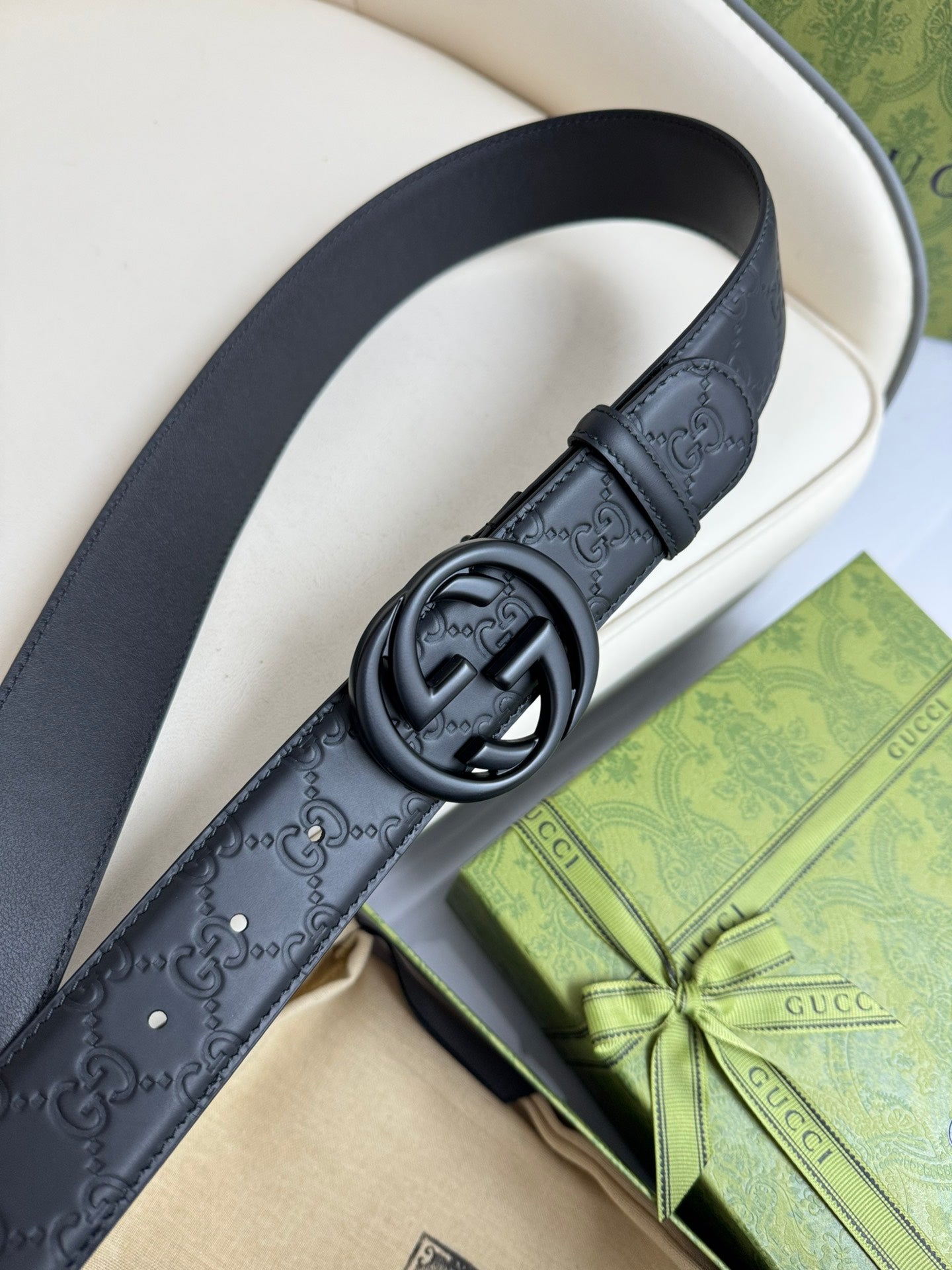 155RB241PUE Stylish High quality belt With full package