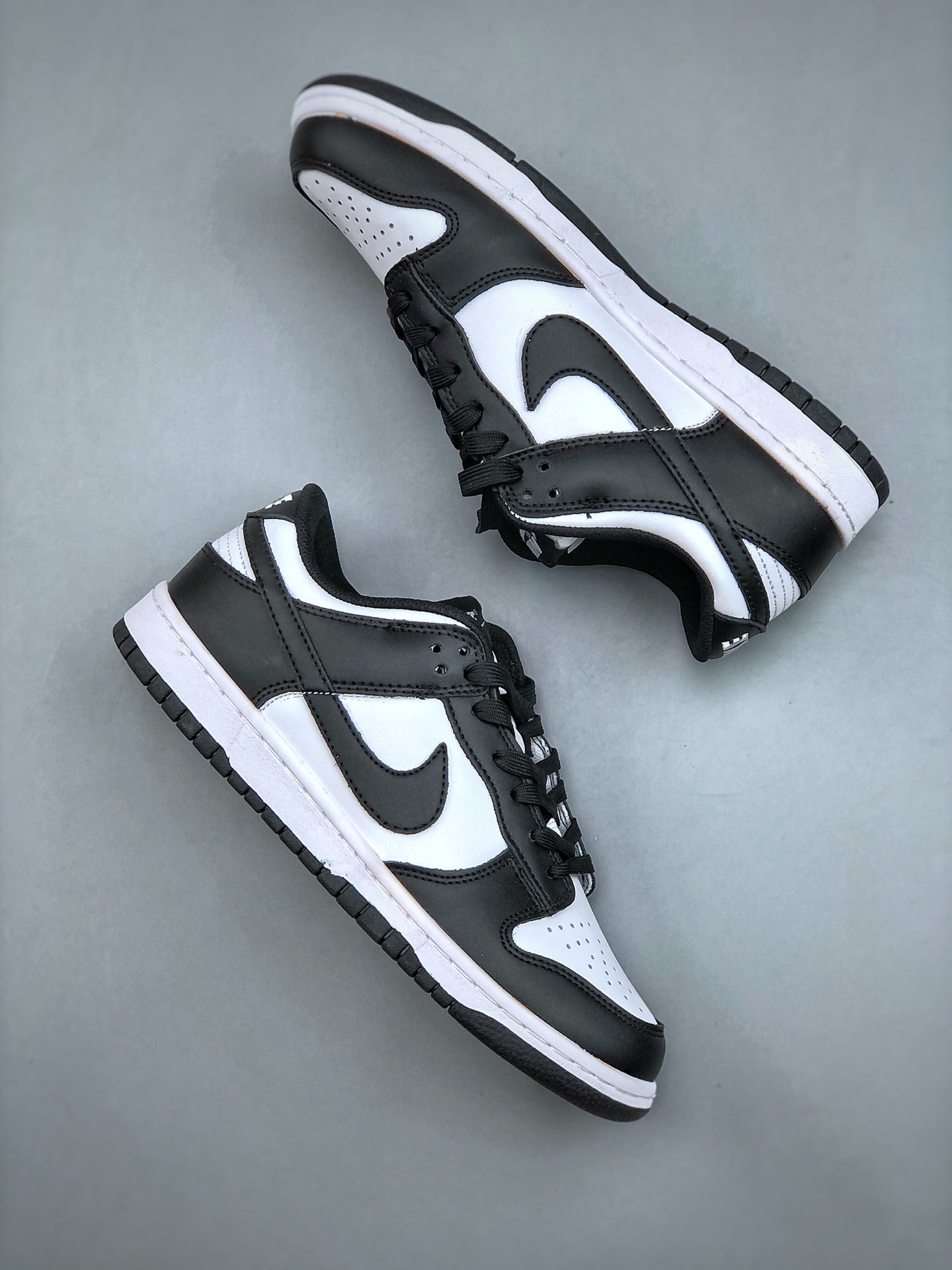 4YN11ZDE Stylish Sneakers (No Box, August-October Big Sale)