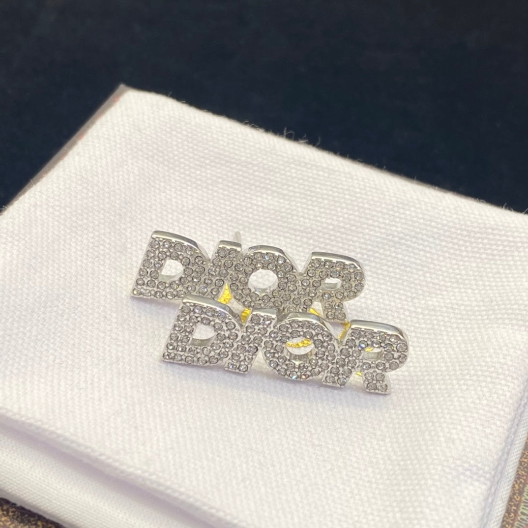 1YD211EDE Stylish Earrings