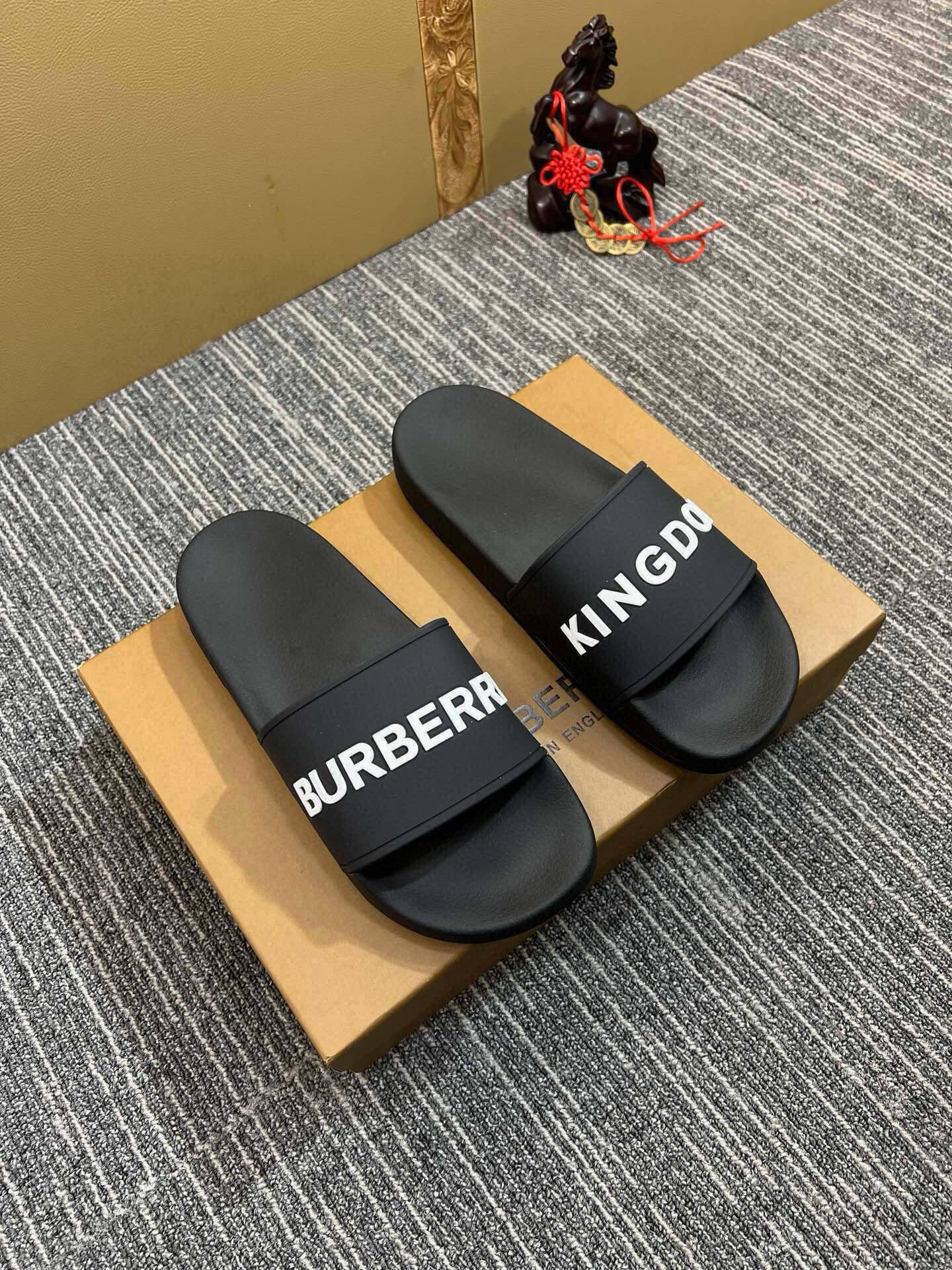 535ZR254ZDE Stylish Slippers