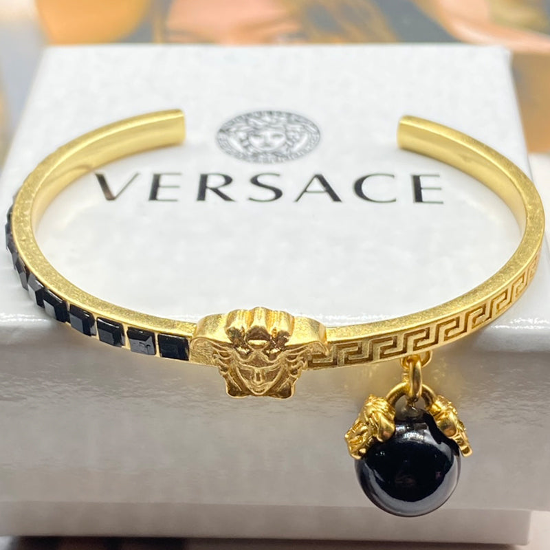 14V320KDE Stylish  Bracelets