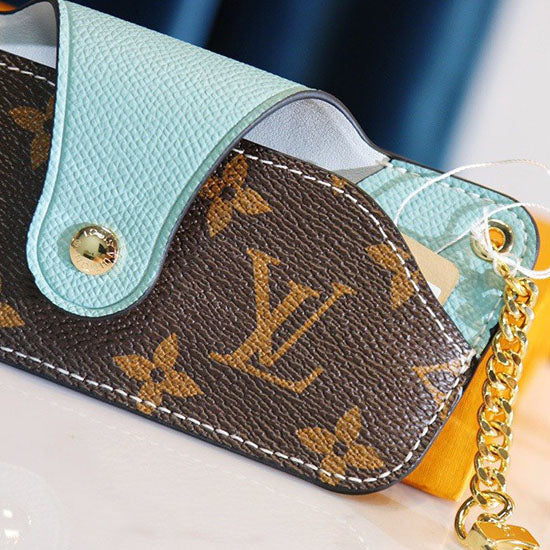 UE9ADE Stylish Keychains