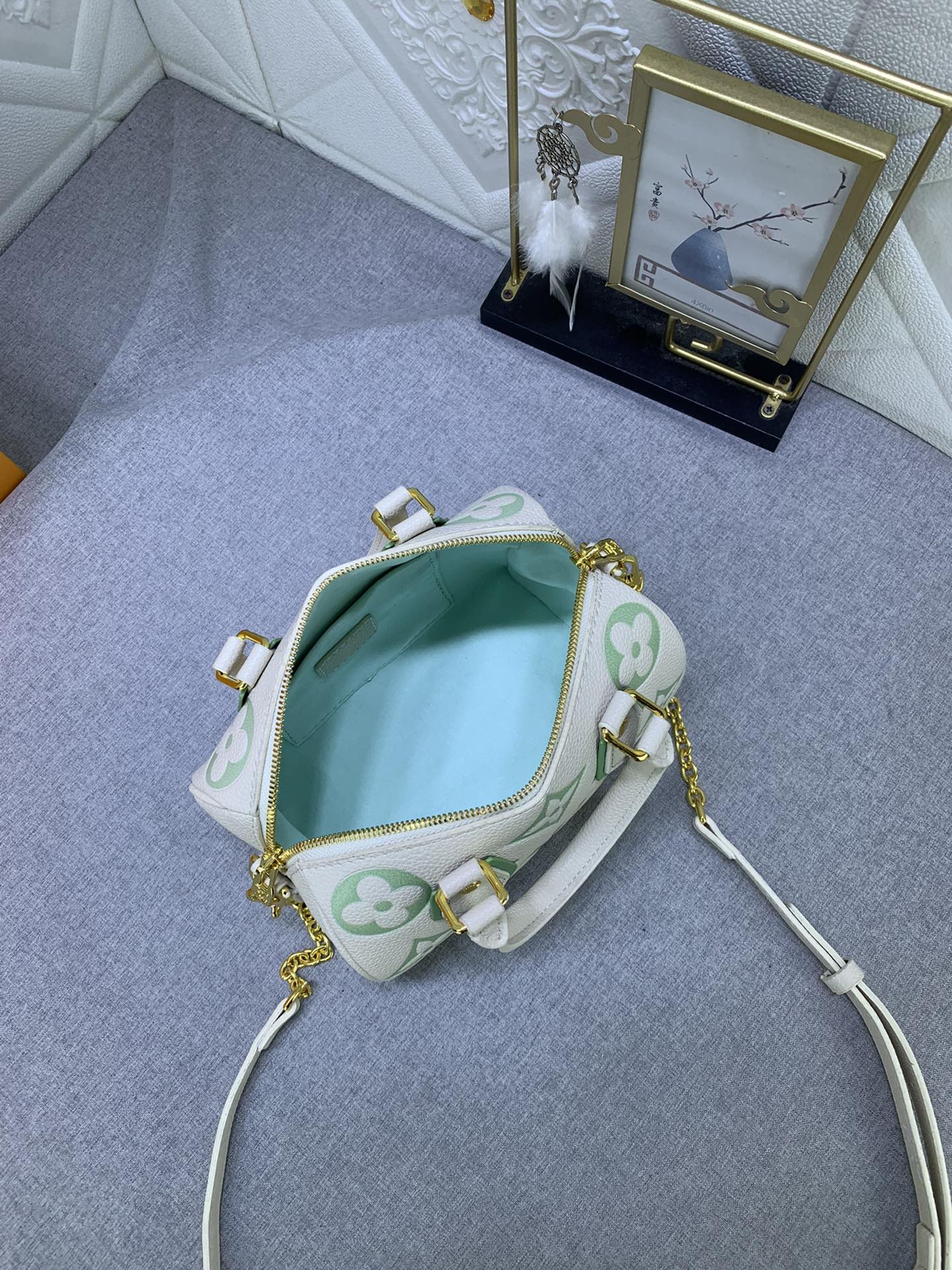 2XE264BDE Stylish leather bag 