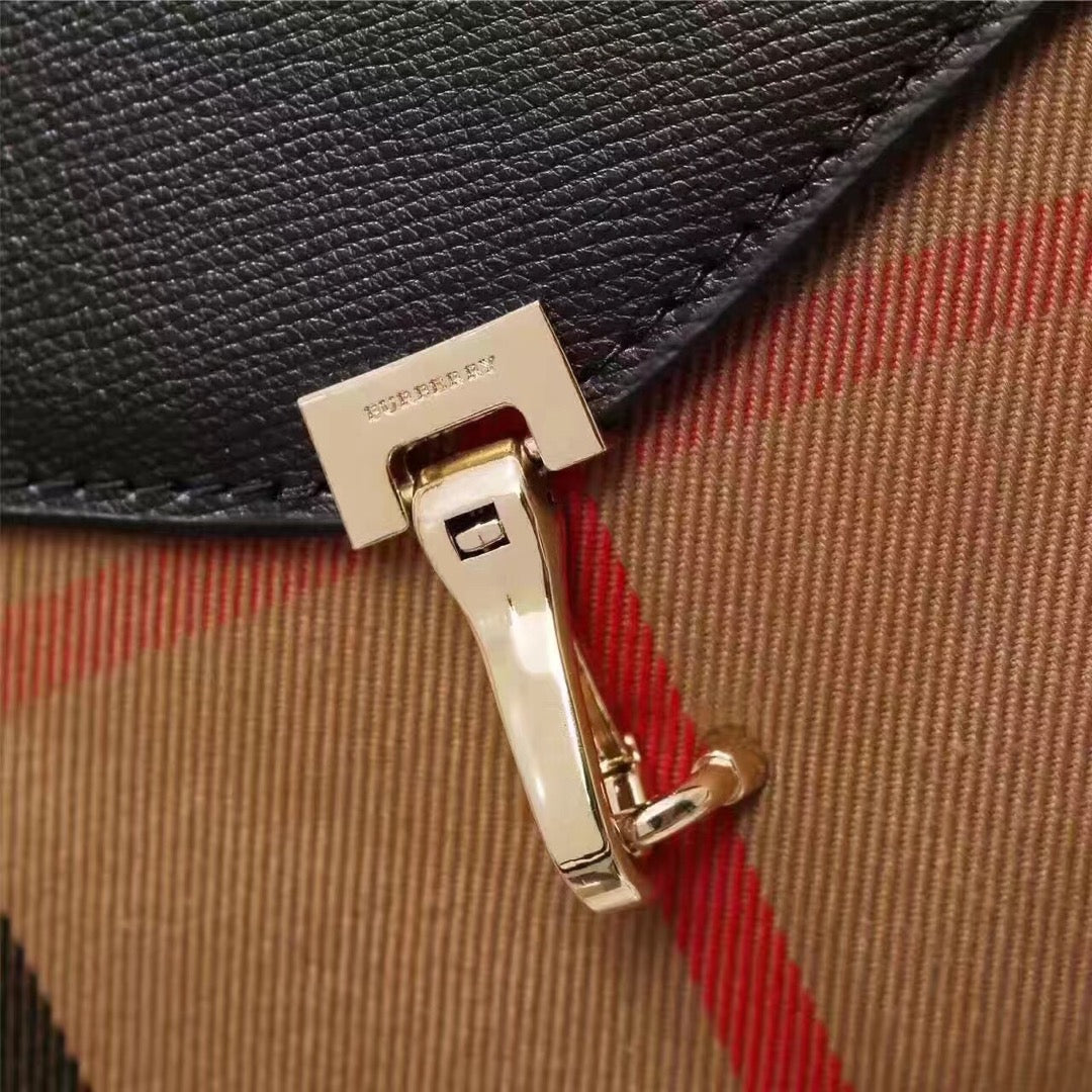 2XR342BDE Stylish leather bag 