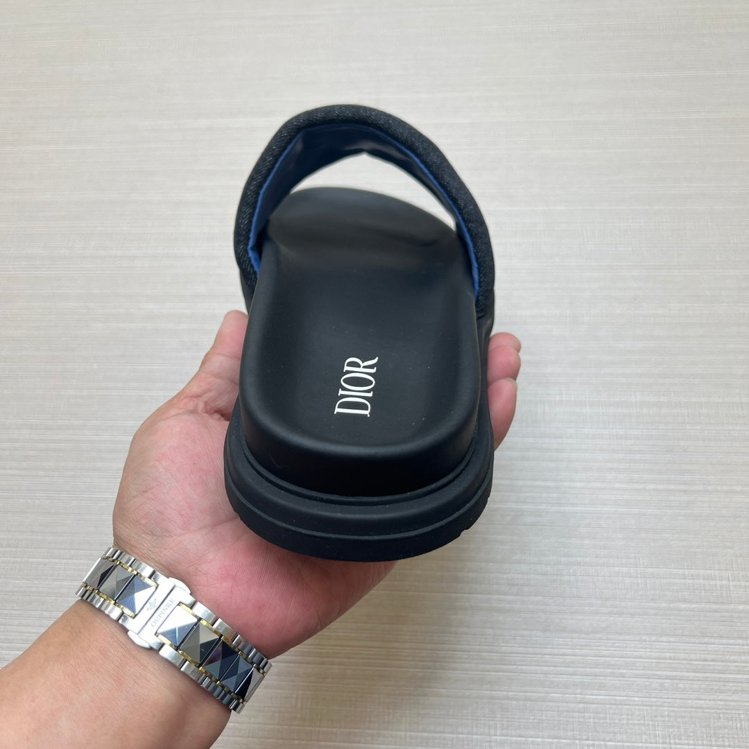 54D168ZDE Stylish leather slippers