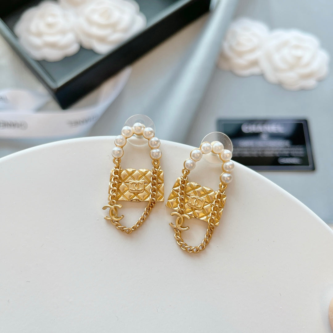 1YC395EDE Stylish Earrings