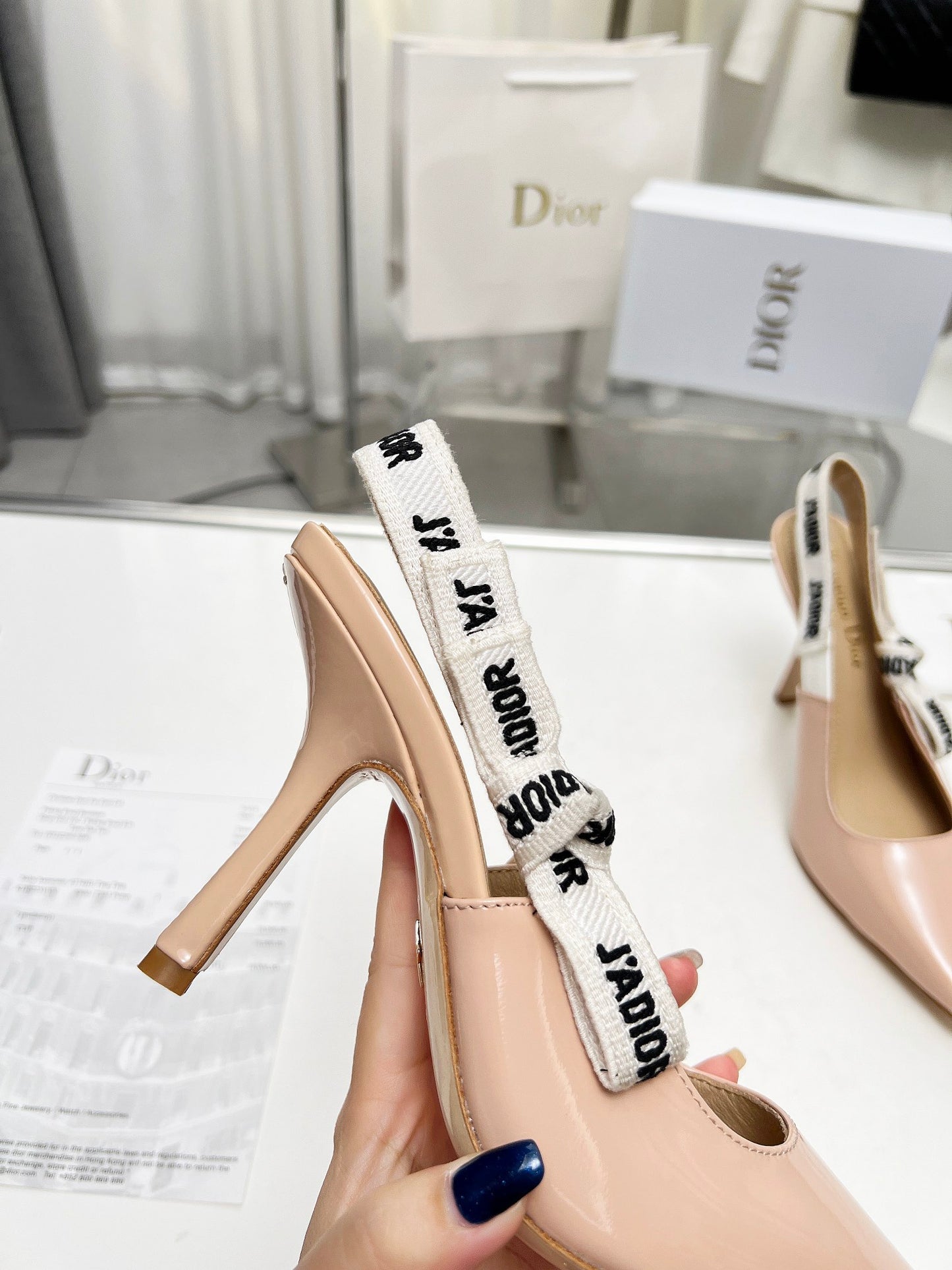 255QD44ZDE Stylish leather High heels