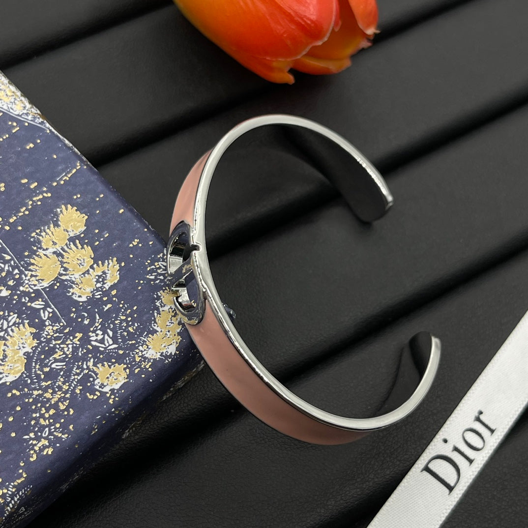 14D671KDE Stylish Bracelets