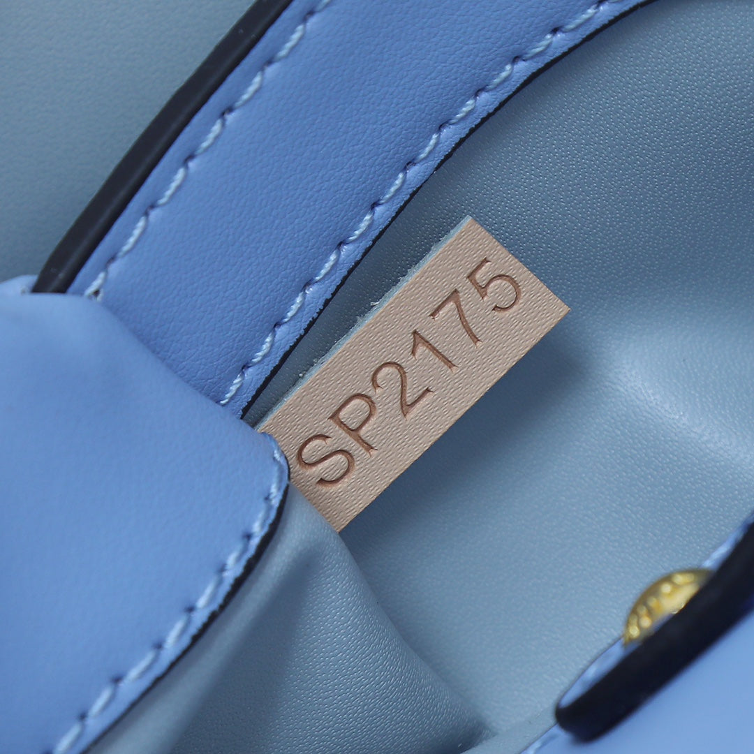 1XE182BDE Stylish leather bag 