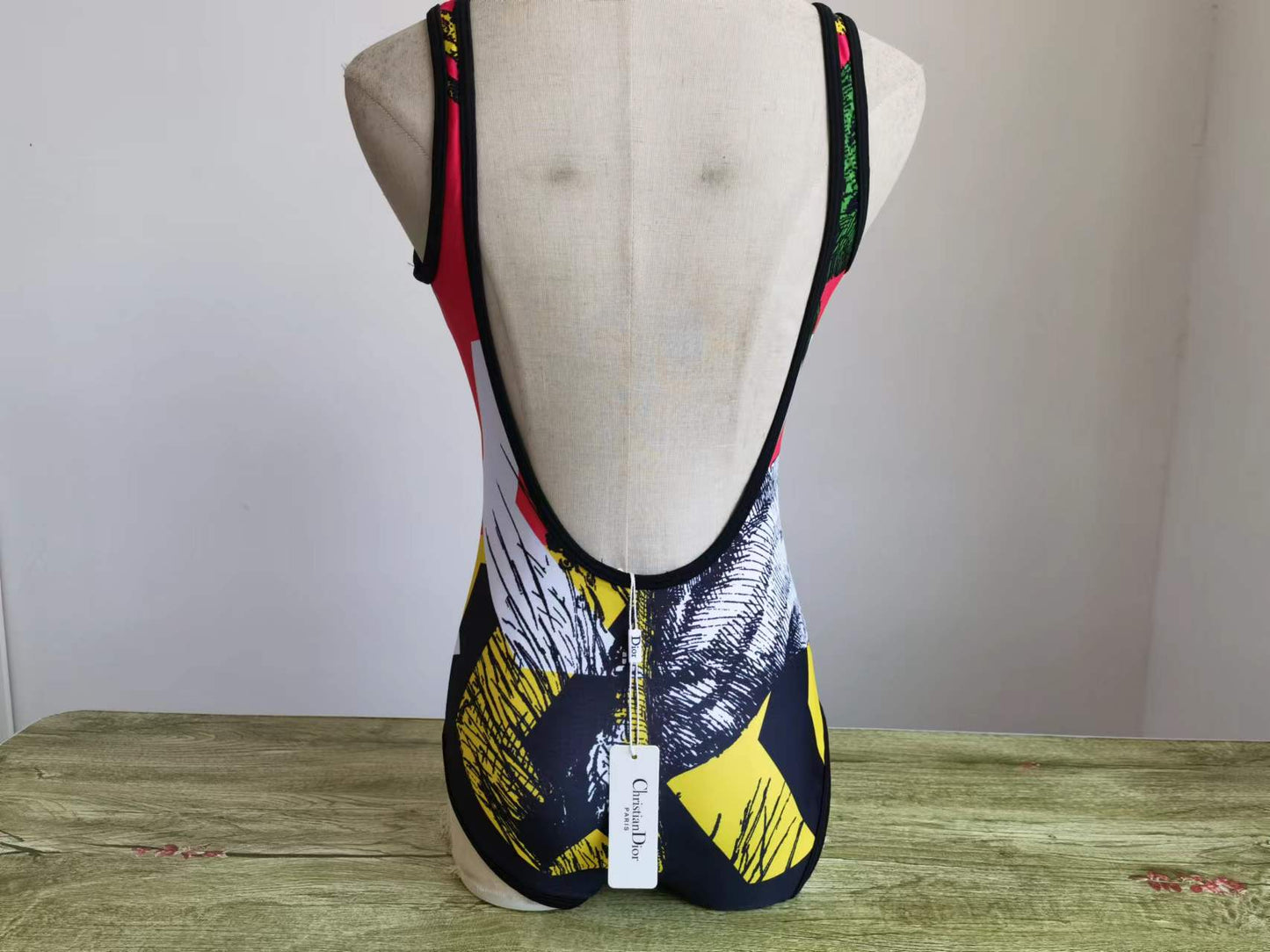 14D158YDE Stylish Bikini swimsuit