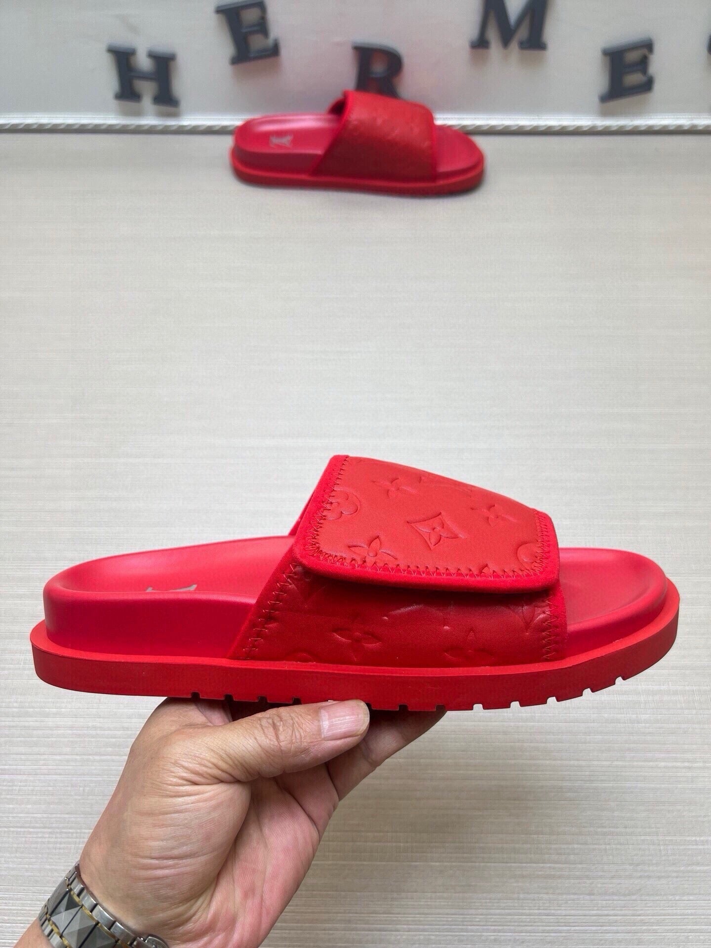 5LE210ZDE Stylish Slippers