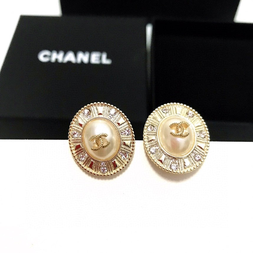 14C790EDE Stylish Earrings