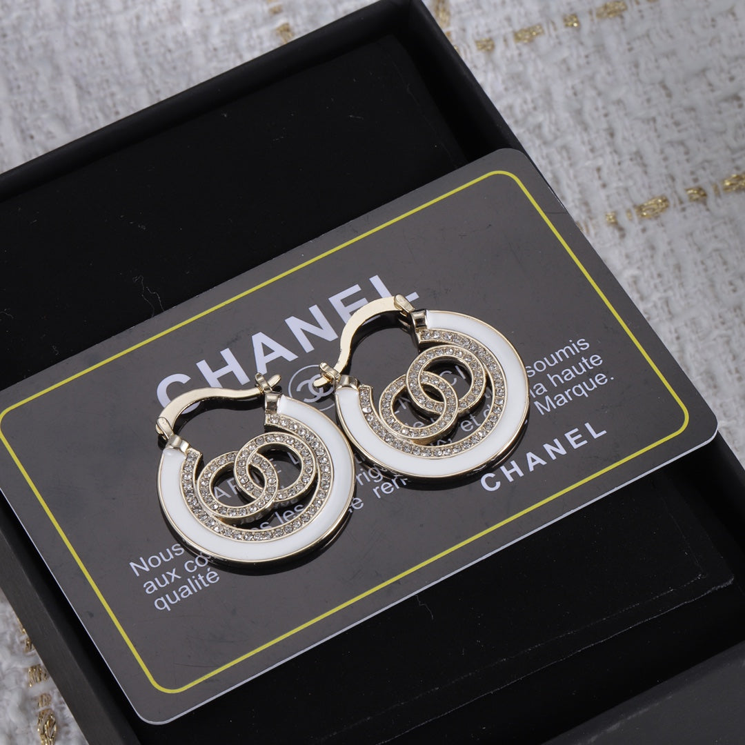 14C270EDE Stylish Earrings