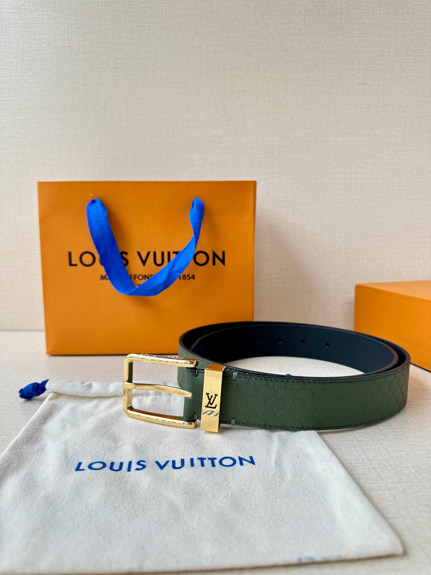 155RE222PDE Stylish  High quality belt With full package