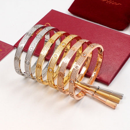 PK1KDE Stylish 3-row diamond bracelet