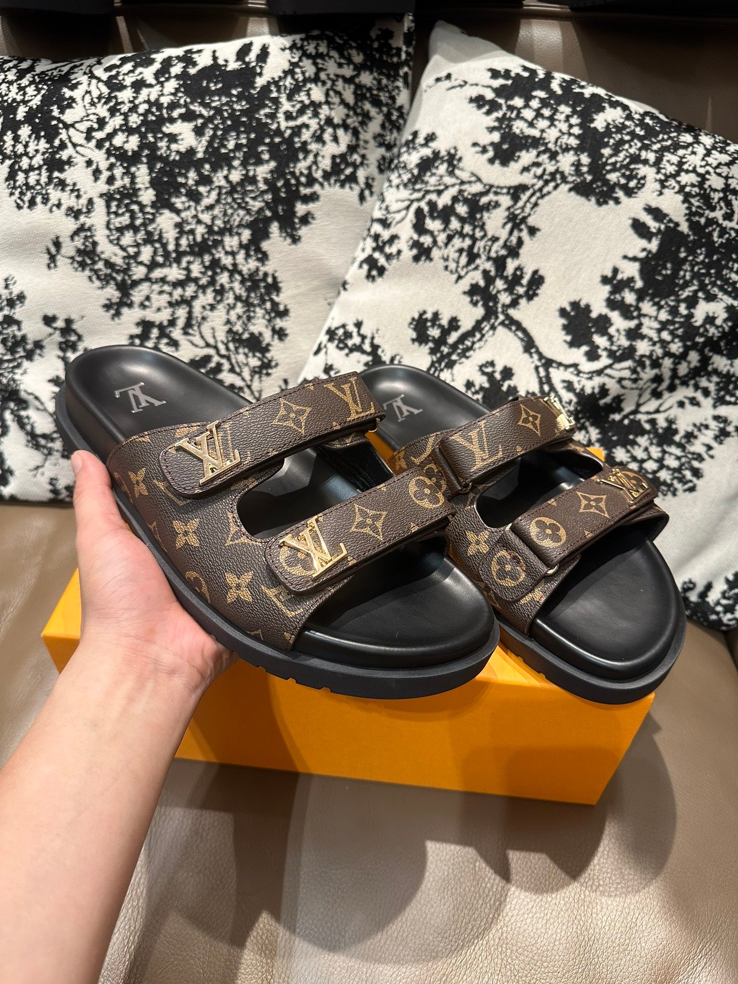 285ZE29ZDE Stylish leather Shoes
