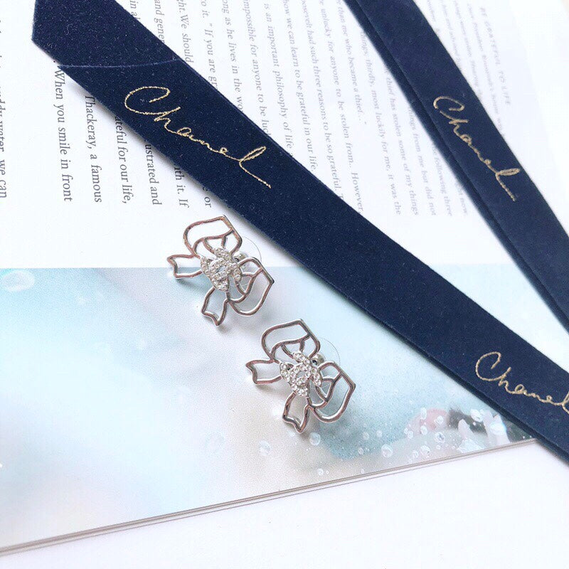 1YC142EDE Stylish Earrings