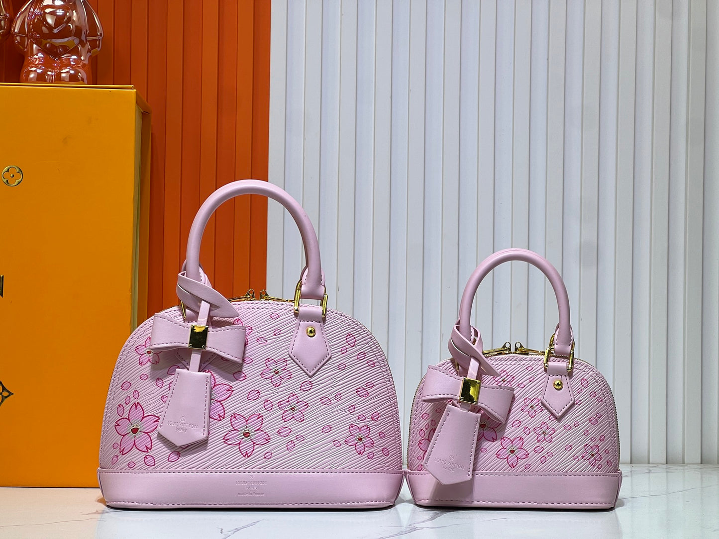 155NE1BDE Stylish leather bag